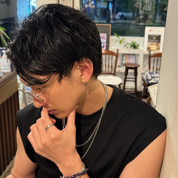 刈上げないセンターパート