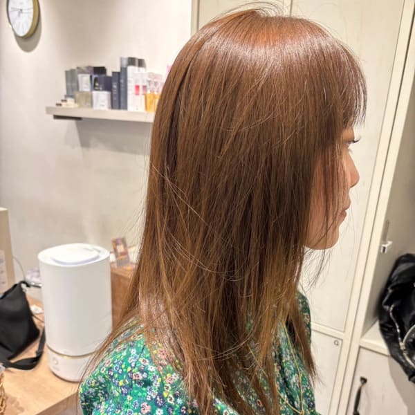 美髪レイヤーカットアースカラー大人可愛い小顔カット