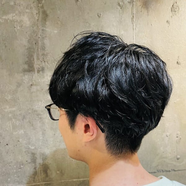 マッシュ×刈り上げ×黒髪