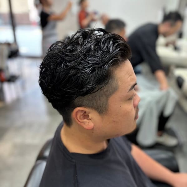 男前度アップ！！７：３ツーブロックパーマ☆|Grooming&Hair Salon SKY