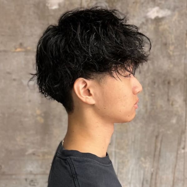 マッシュショート　ツーブロック　ツイストスパイラルパーマ