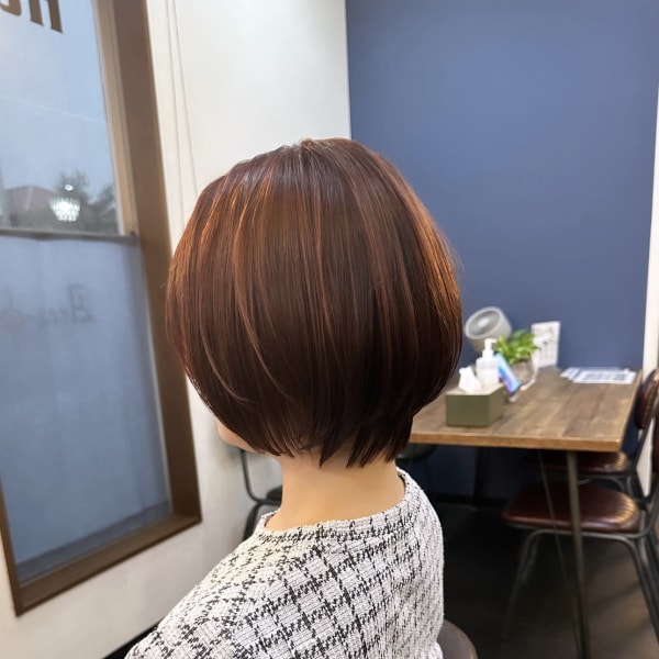ショートボブ