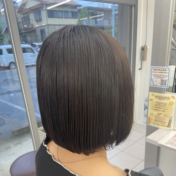 丸くなりすぎないボブ