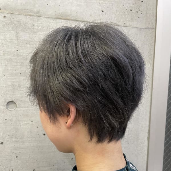シルバーグレー