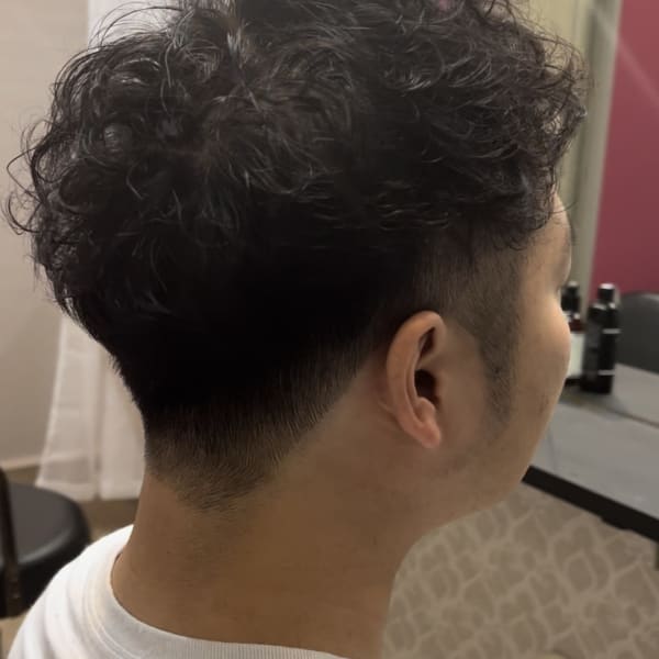 大人メンズツーブロックパーマ|ヘアコンシェルジュ Fuchibe