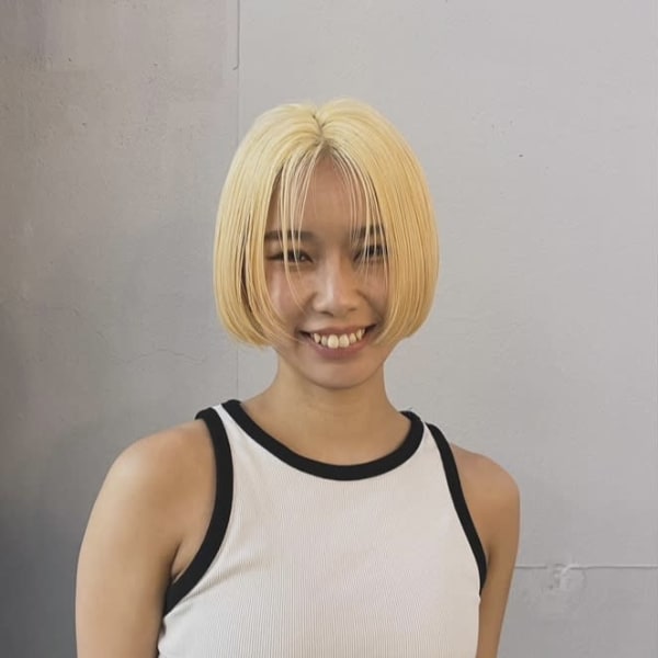 ステップボーンカットハイトーンスタイル