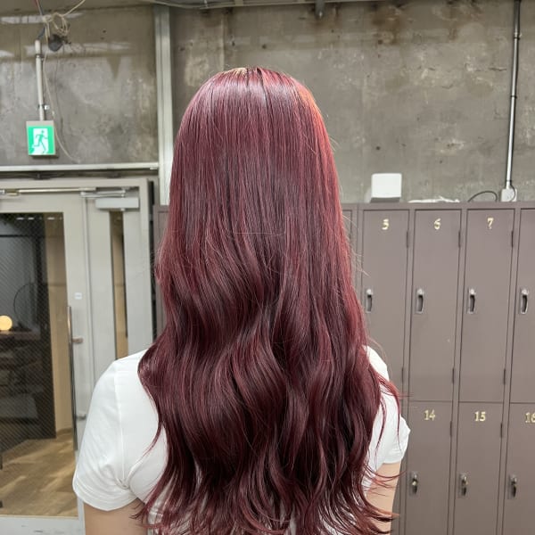 チェリーレッド