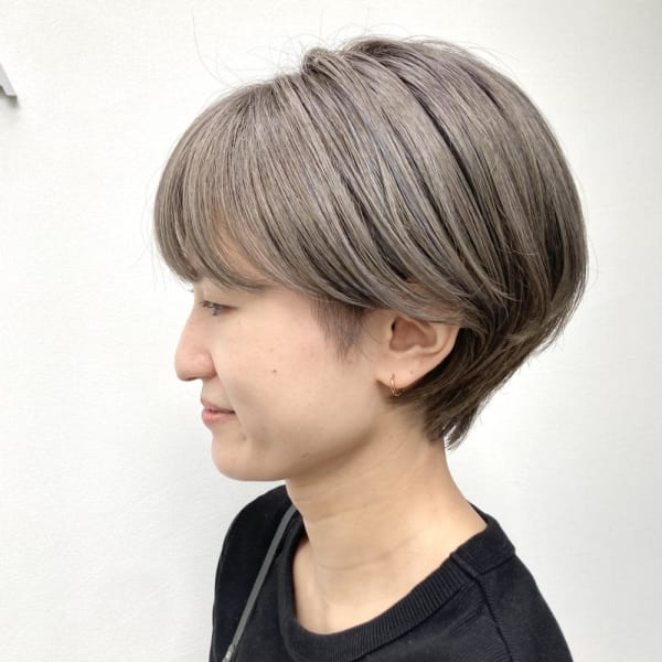 黒髪/グレーベージュ/レイヤーロング/前髪パーマ