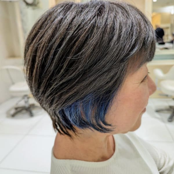 《脱白髪染め》ショート×ブルーイヤリングカラー【我孫子】