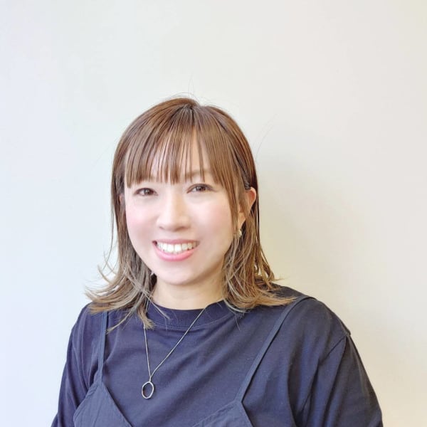 美容室be done【ビヨウシツビ ダーン】のスタッフ紹介。戸塚 友希