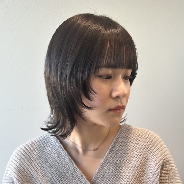 ウルフ/顔周り/外ハネ/透明感カラー/20代30代40代|SARA Beauty Sight 古賀店