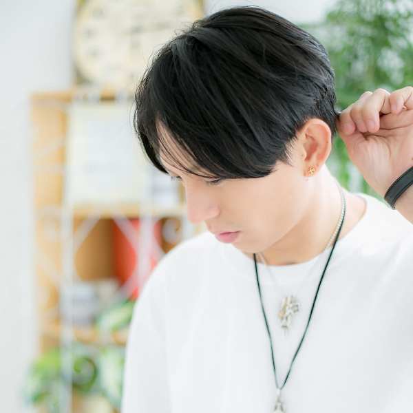 センターパートのワイルド！黒髪マッシュ|浅草 髪質改善サロン Ele. 個室美容院【エル】