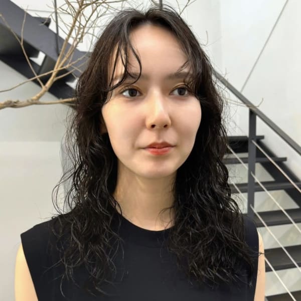 ミディアムパーマ ウェーブパーマ グレージュ ニュアンス|CELL