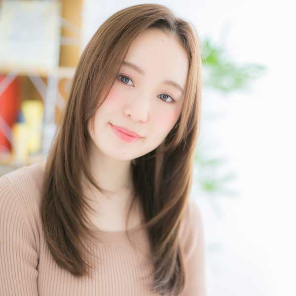 ゴールドベージュ×ツヤ髪エアストレート|髪質改善 個室サロン S.O.L 千早 美容室 7月OPEN