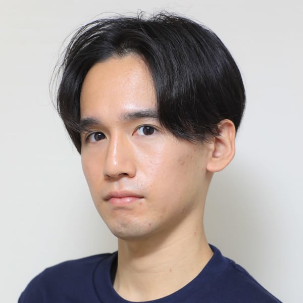 ビジネススタイルにも◎爽やかセンターパート