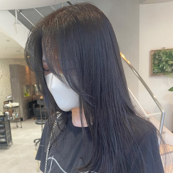 オリーブグレーカラー ナチュラルレイヤー×小野ふゆり