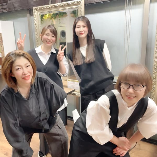髪質改善専門店 I・STYLE premium フジ三篠店【カミシツカイゼンセンモンテンアイスタイルプレミアムフジミササ】のスタッフ紹介。艶髪特化美容師