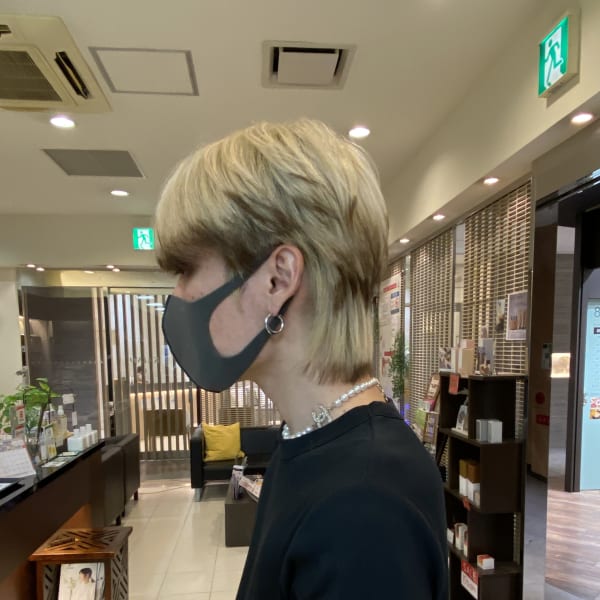 韓国風 ウルフカット メンズ 襟足長めショート 三宮美容室