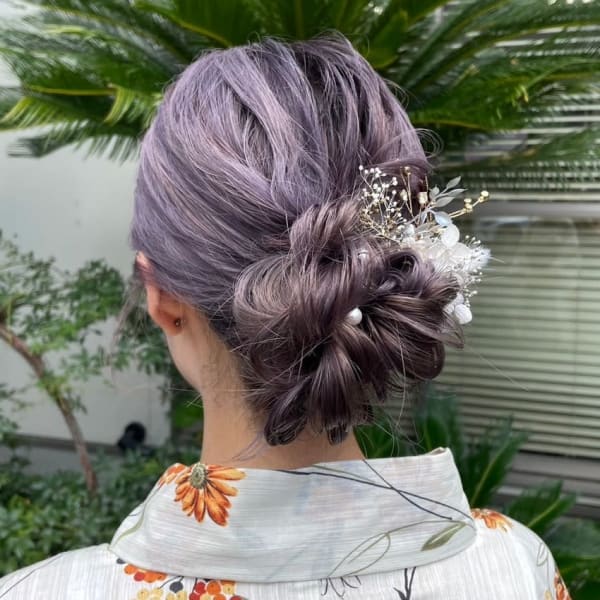 お花シニヨン　ゆるめアレンジ　浴衣ヘアセット　アップスタイル