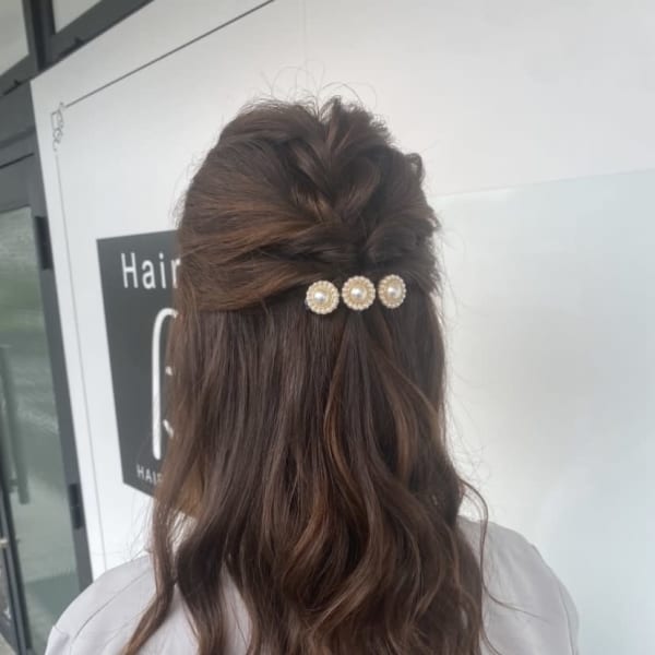 ハーフアップ×ヘアアレンジ