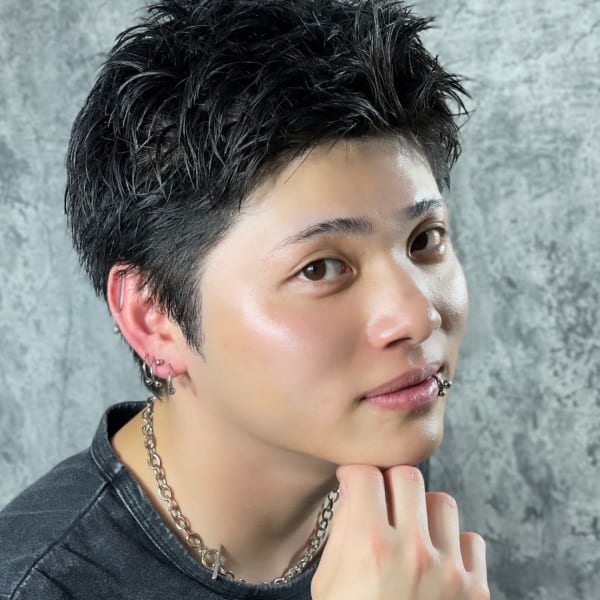 ツーブロックスパイキーショート