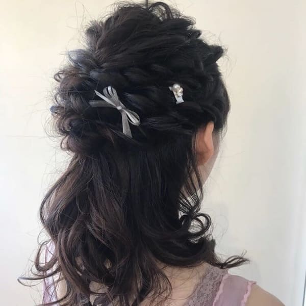 ツイスト編み込み ハーフアップ アレンジヘア