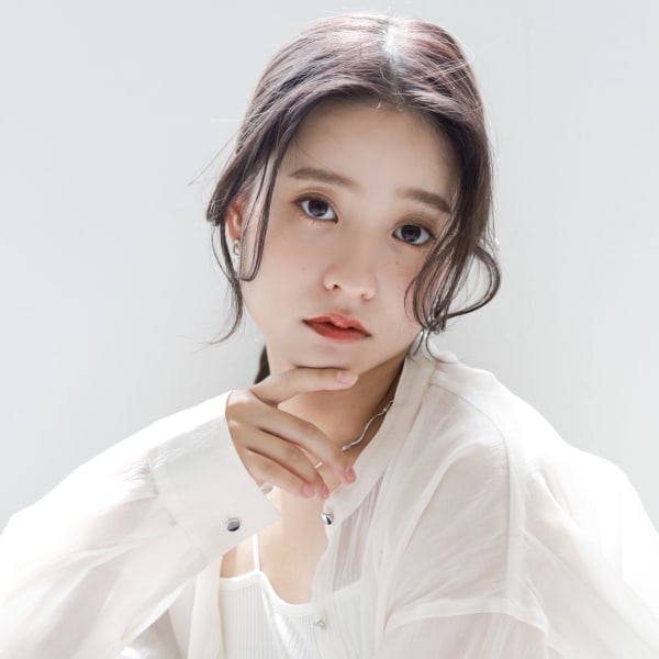 ローポニーテール ヘアアレンジ
