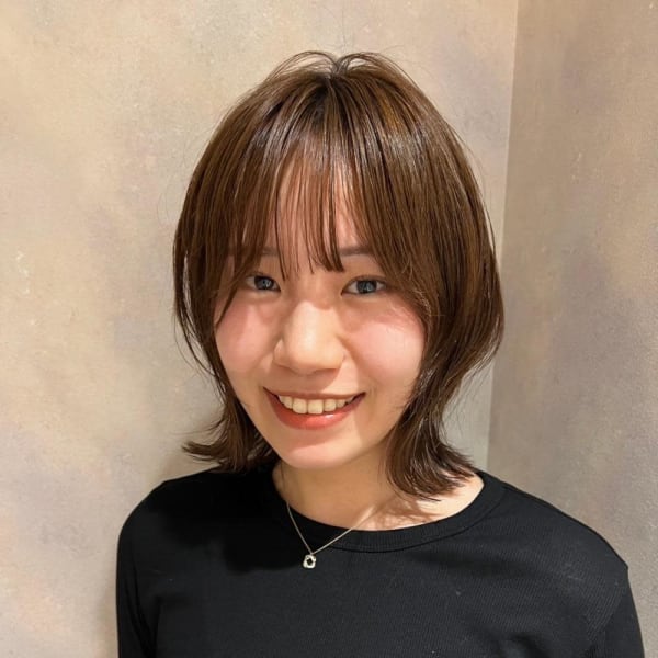 ウルフ レイヤー ベージュ ミディアムウルフ