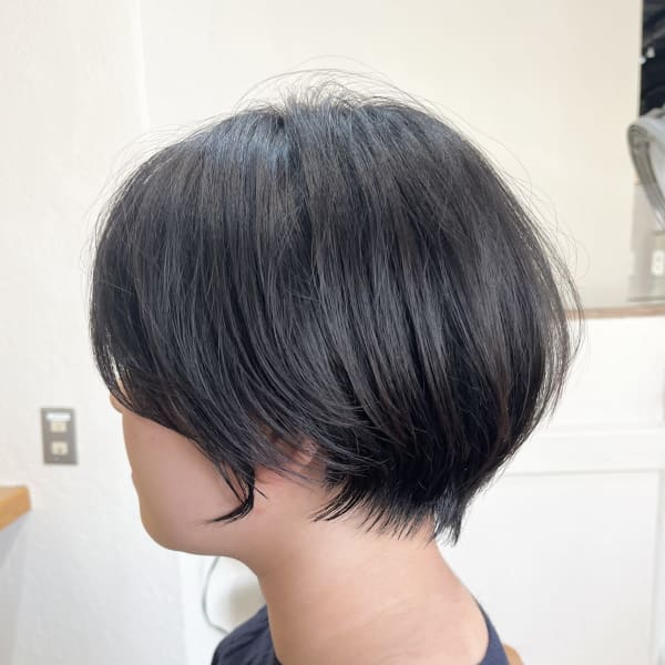 大人ショートボブ丸みショートカットマッシュショート前髪あり