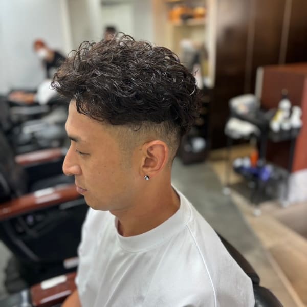 周りと差をつけろ！！ツーブロックハードパーマ☆|Grooming&Hair Salon SKY