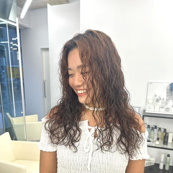 ツイストスパイラルパーマ|Brown