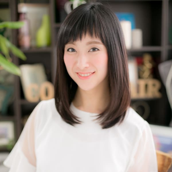 黒髪ダークアッシュオン眉斜めバングセミディ アッシュブラック