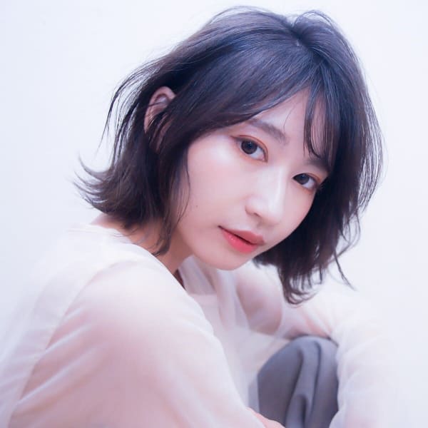 イメチェンヘアスタ イ 外ハネ+ボブウルフスタイル前髪パーマ