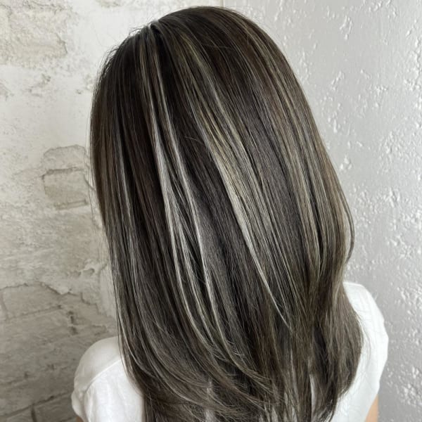 白髪ぼかしハイライトイルミナカラー池袋