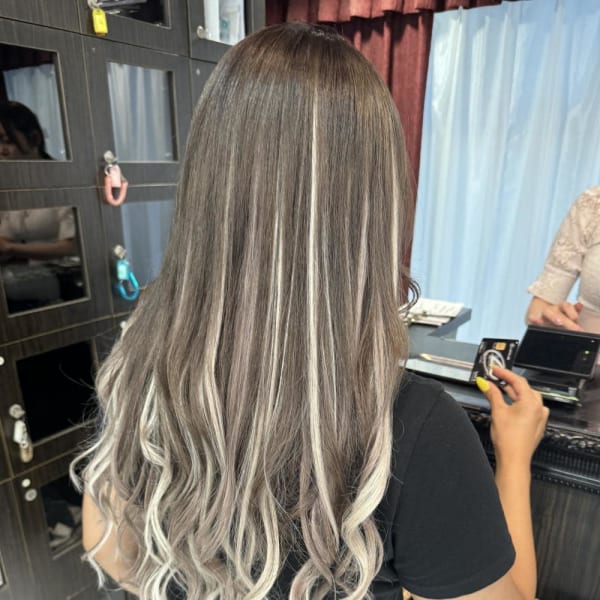 ダブルカラー＆エクステ/ハイトーン長さ出し【錦糸町】