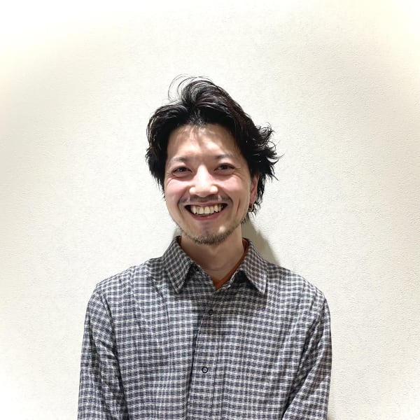 THE eme【エメ】のスタッフ紹介。高井 亮昌