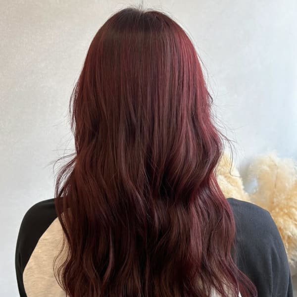 ブリーチなし暖色カラーチェリーレッド＊コテ巻きラフウェーブ|mulah