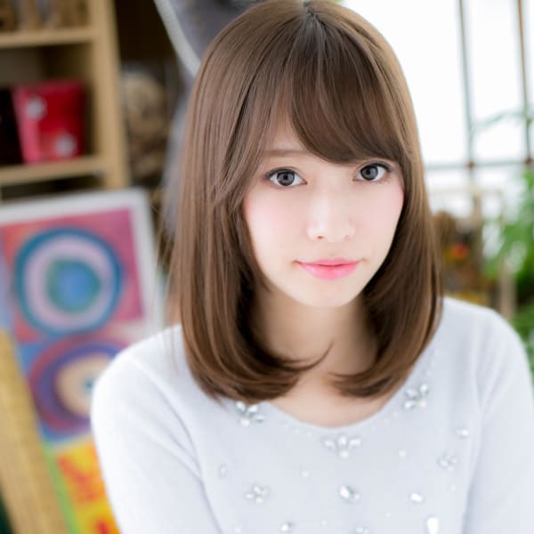 ココアベージュ斜めバング小顔ワンカールロブ ニュアンスカラー