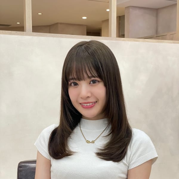 大人ガーリー透明感くすみカラーオリーブベージュ