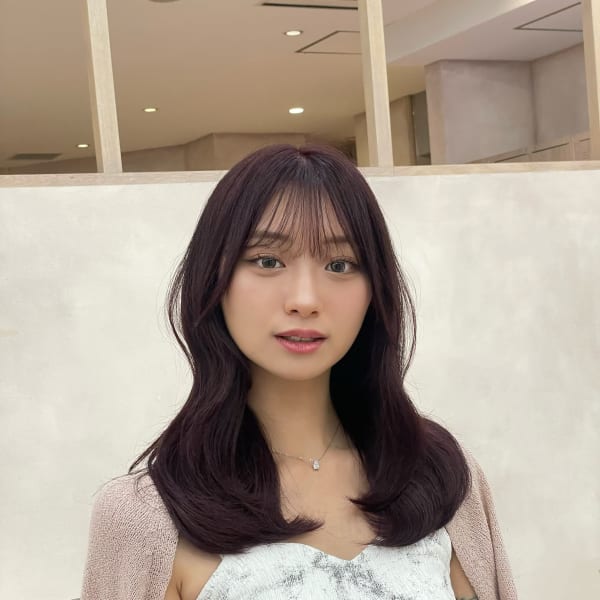 ブリーチなしカラー 艶感 ピンクベージュカラー くびれミディ