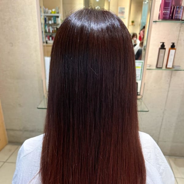 ブリーチなしでも赤髪は可能！