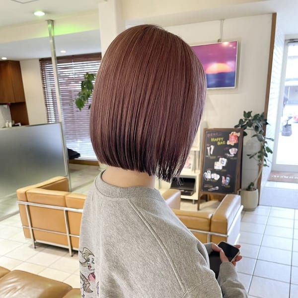 個性派ボブカラー