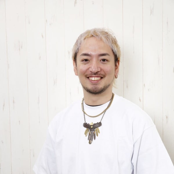 Vict hair【ビクトヘアー】【ビクトヘアー】のスタッフ紹介。岩野 克哉