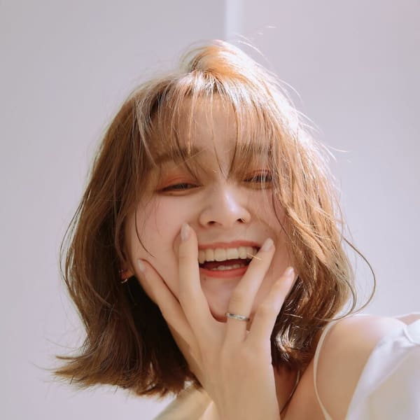 シルキーベージュ マチルダボブ ♪ 斜めバング 前髪 美髪