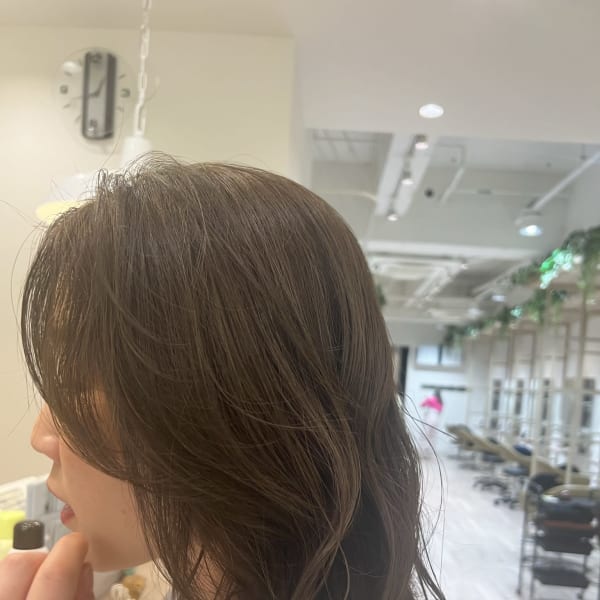 ミディアムレイヤー|LOHAS Hair ANGIE