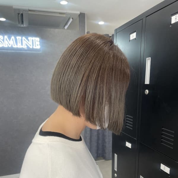 切りっぱなしボブ×フォギーアッシュ|THE2ND by jasmine