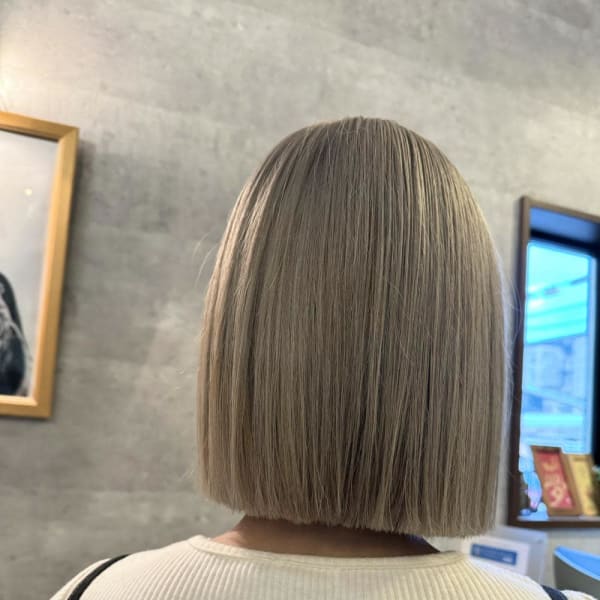 ホワイトベージュ&ボブ|BRaeVE hair design