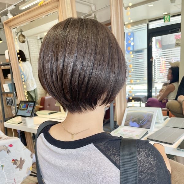 襟足スッキリショートスタイル|bijou amour