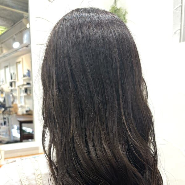 暗髪グレージュ