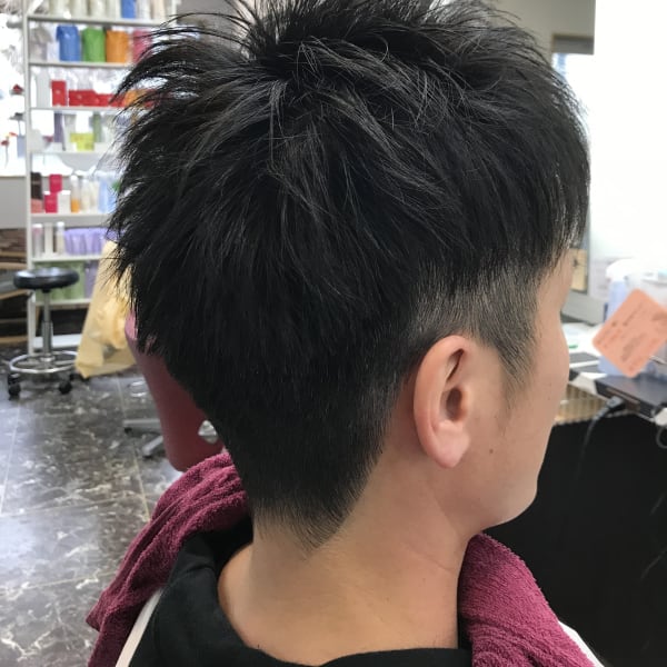 黒髪×ツーブロ
